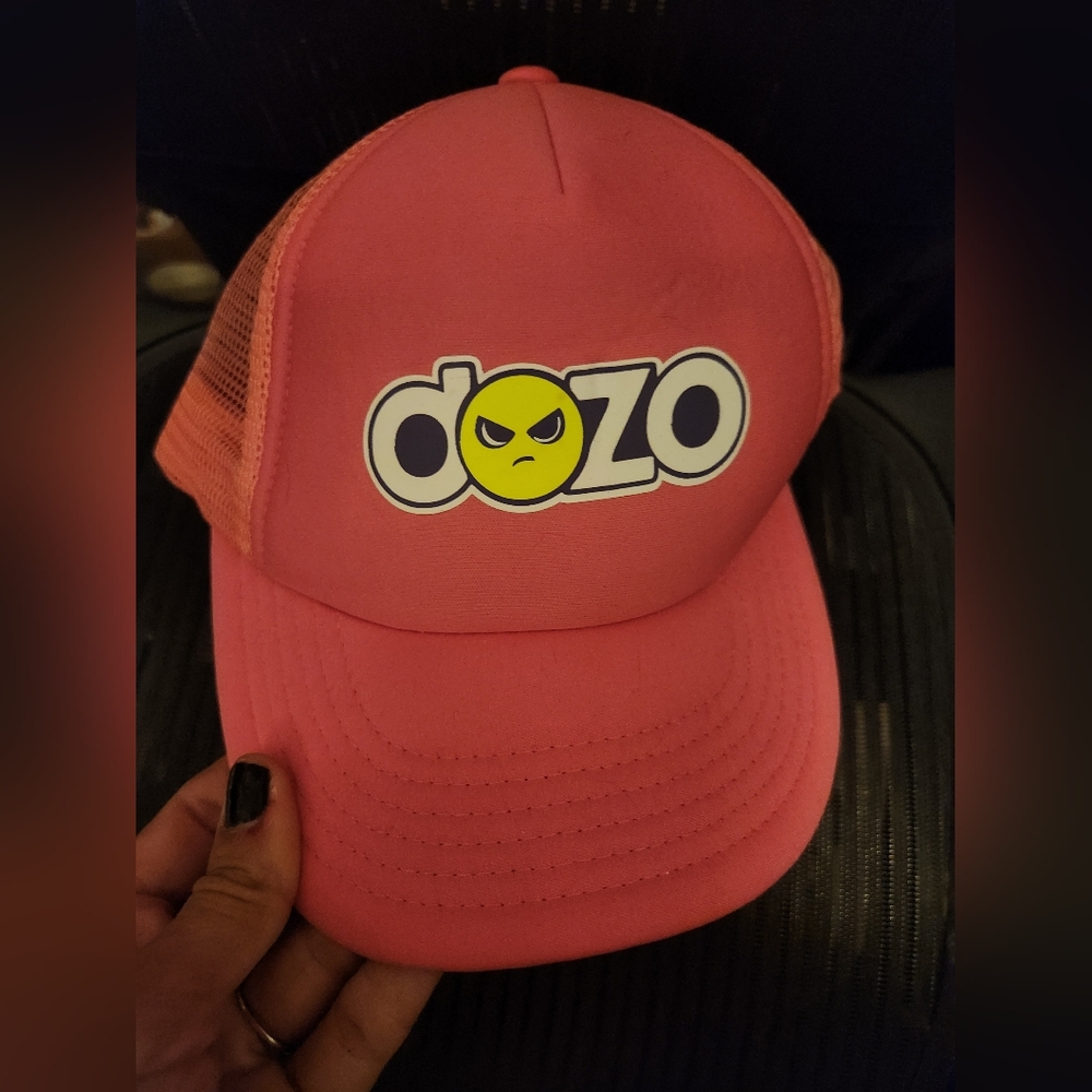 Trucker hat